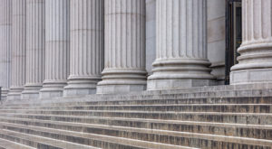 State and Federal Courts: Learn the Main Differences You Should Know